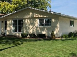 1318 Dalton Dr, Normal, IL 61761