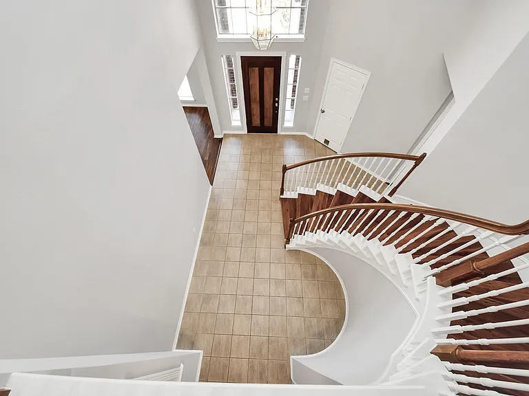 1611 Barton Creek Trl — Photo 7