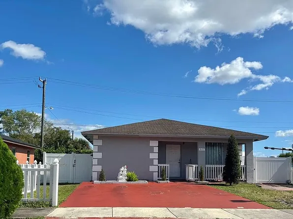 3177 NW 75th Way, Hollywood, FL 33024