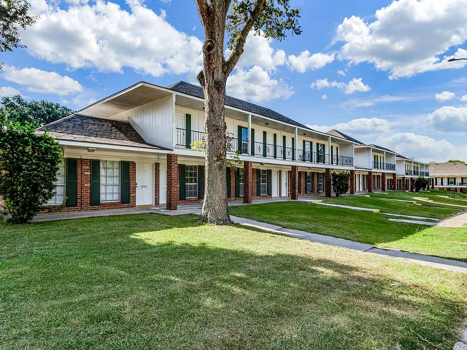 Riverside at Oakbourne