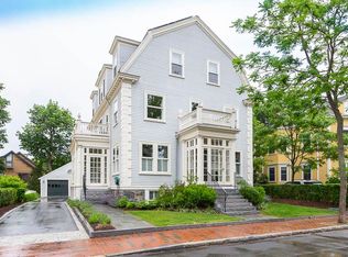 146 Lexington Ave #B, Cambridge, MA 02138