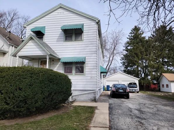 17 W 32nd St, Steger, IL 60475