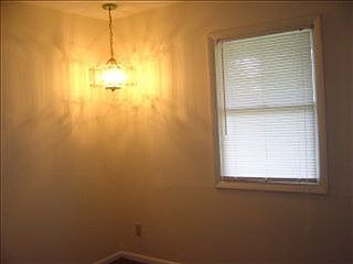 4th image of 1305 W Harrison St