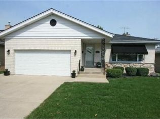 10842 Nelson St, Westchester, IL