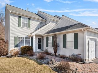 9 Plum Ct, Highland Mills, NY 10930