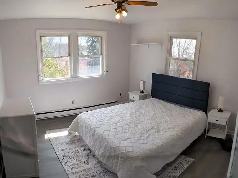 45 3/4 Pierrepont Ave #6 — Photo 2