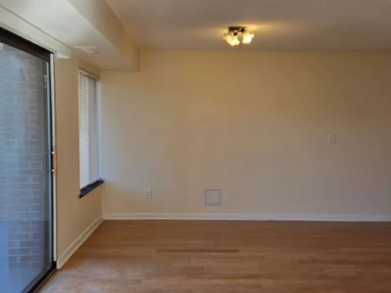 30 Stearns Rd #502 — Photo 13