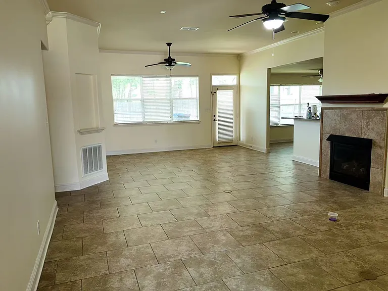 3623 Longmorn Ln — Photo 9