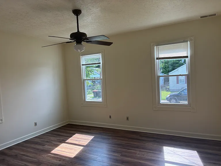 4301 Malcolm Ave — Photo 13