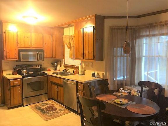 4th image of 8905 Boonesboro Ct
