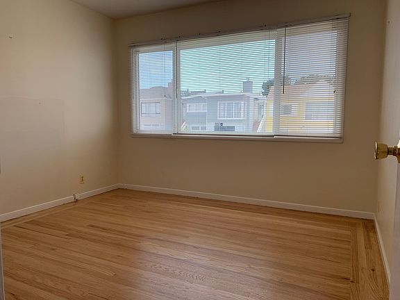 5th image of 1037 S Mayfair Ave