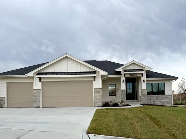 18309 Sycamore Dr, Gretna, NE 68028