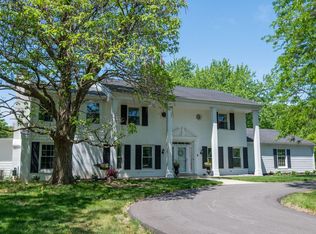 13221 N Windsor Ct, Mequon, WI 53097