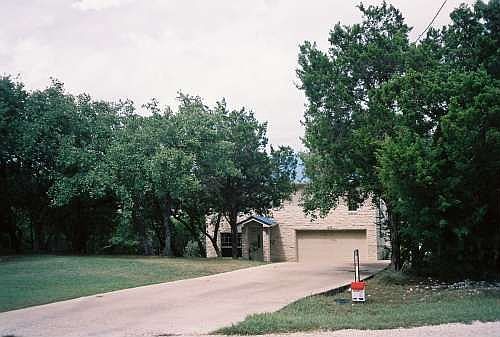 2nd image of 861 Scenic Cir