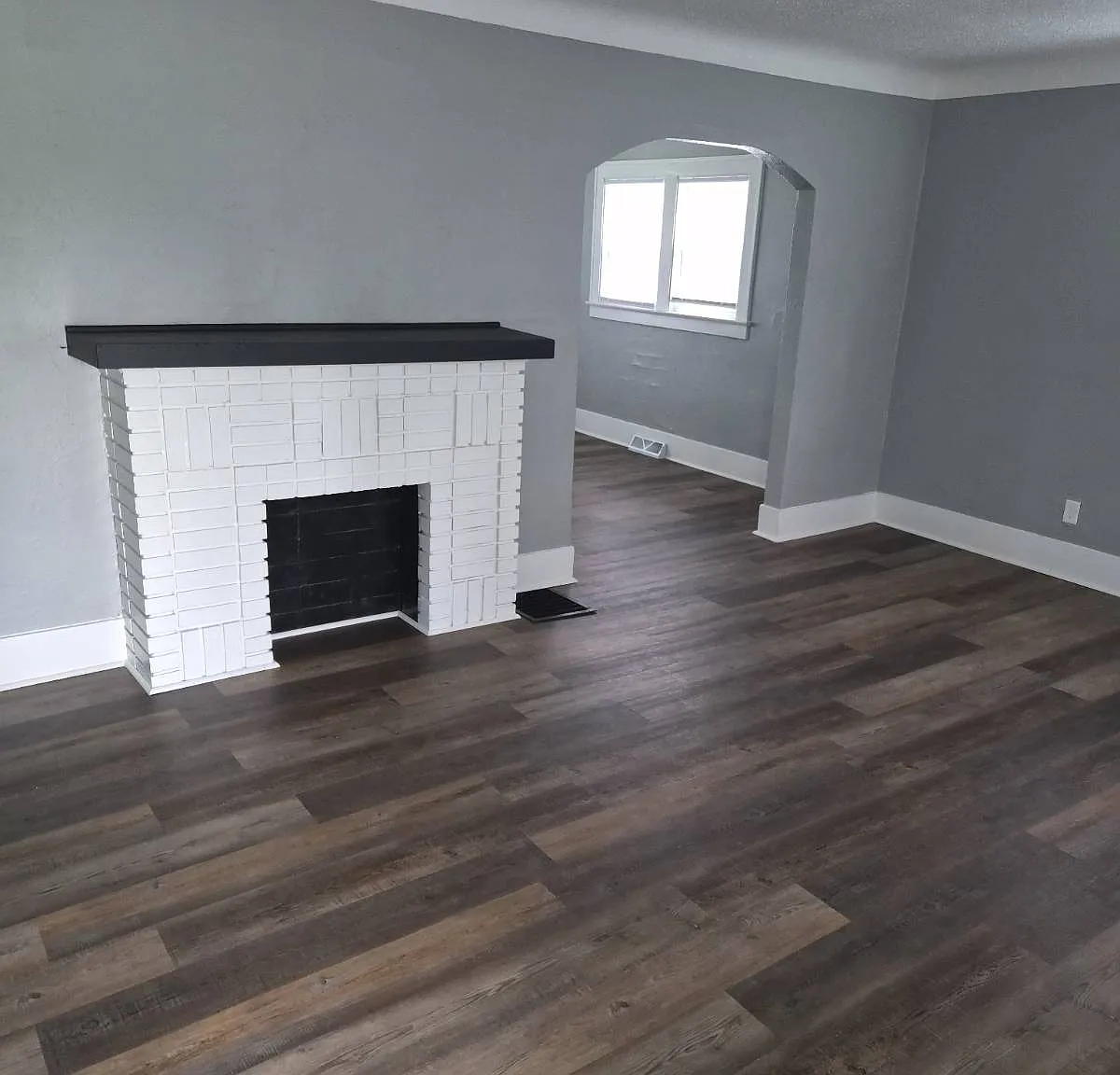 3 bed, 1248 sqft, $1,300 — Photo 2