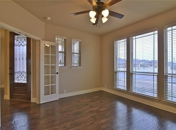 5th image of 10009 Fox Hill Dr