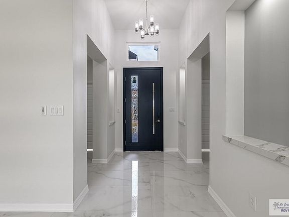 5th image of 6901 Diamond Cove Dr
