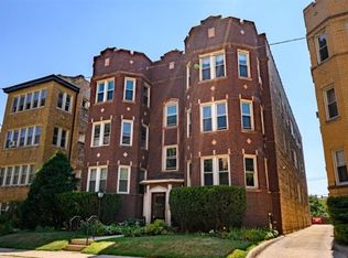 929 Ontario St APT 1W, Oak Park, IL 60302