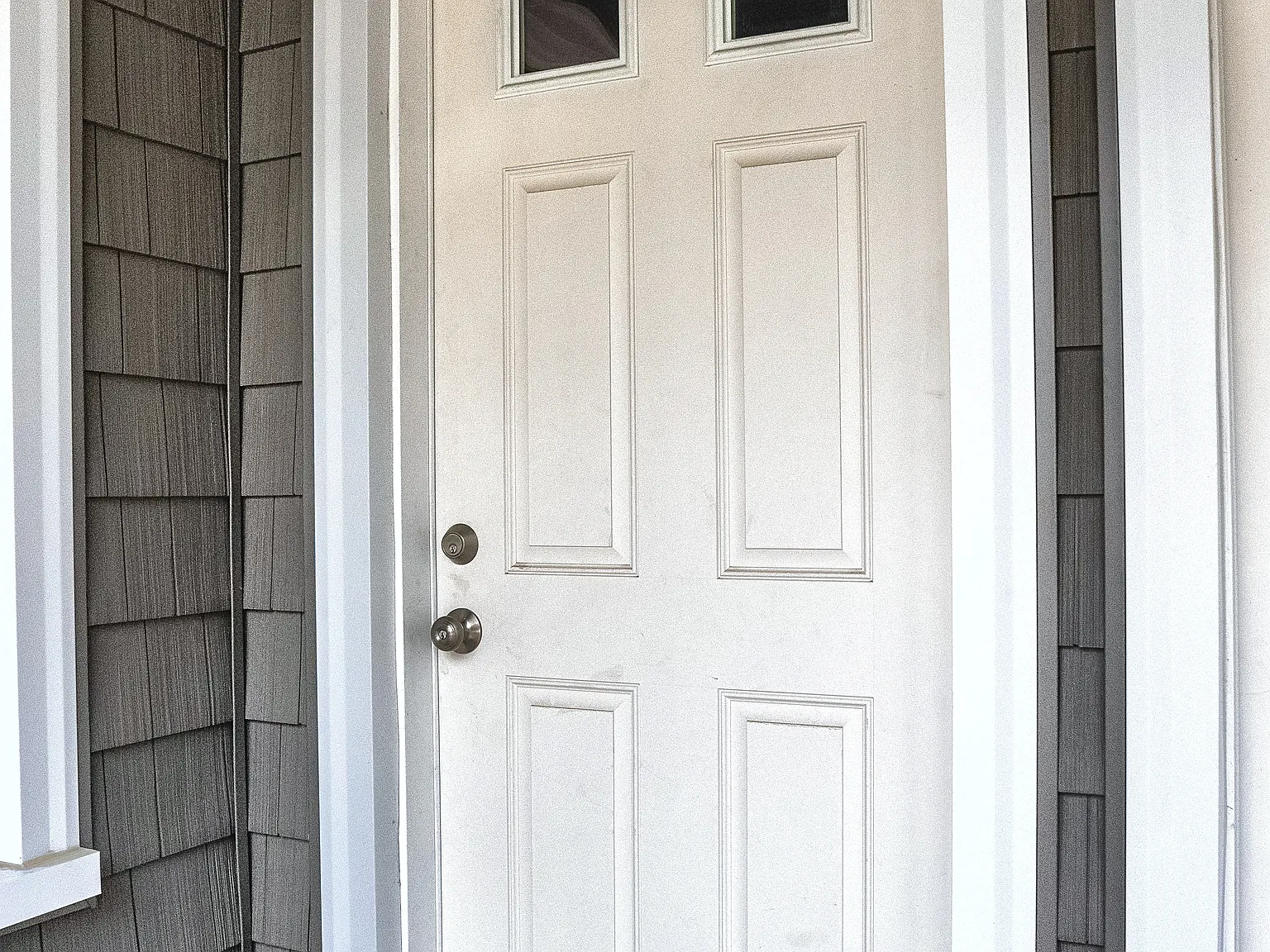 3 bed, 1000 sqft, $3,000 — Photo 2