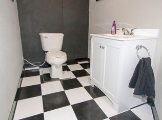 3500 E 38th Ct, Des Moines, IA 50317