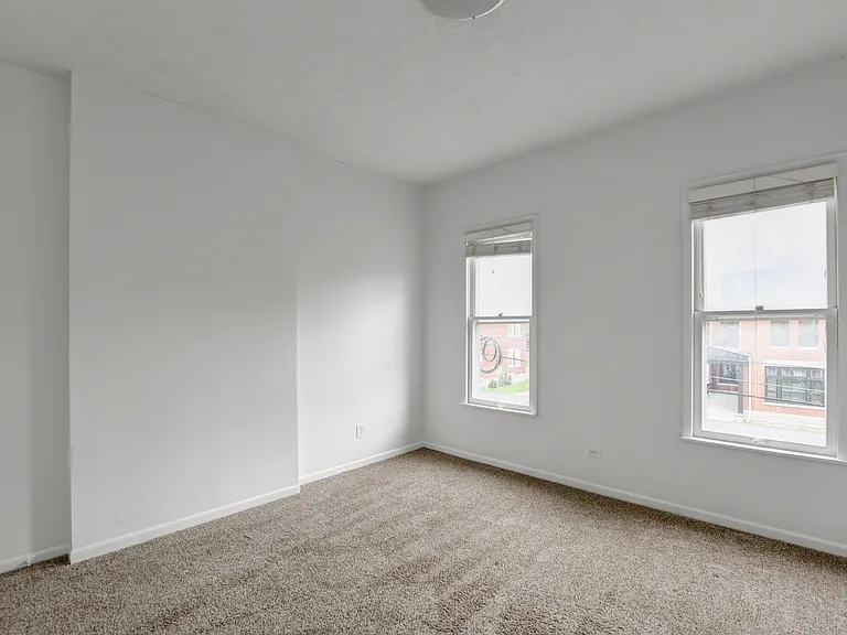 683-685 S Champion Ave #685 — Photo 17
