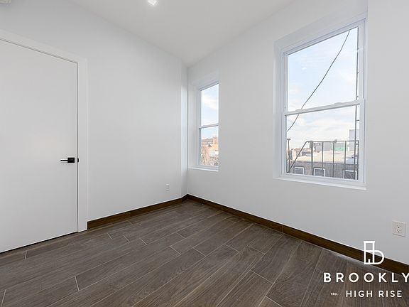 5th image of 2329 Bedford Ave #2O