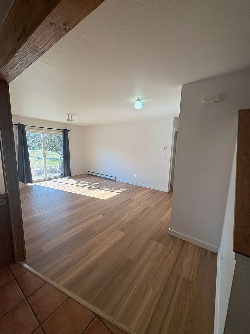 Classic 3 Bedroom 2 Bath Home with Attached 2 Car Garage! — Photo 3