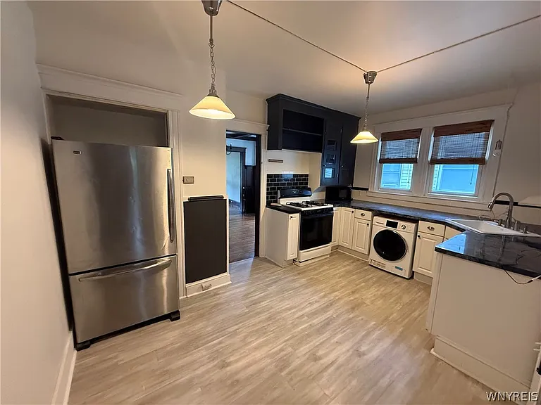 37 Inwood Pl — Photo 11