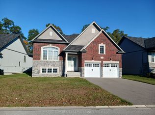 64 Regina Blvd, Wasaga Beach, ON L9Z 1M8