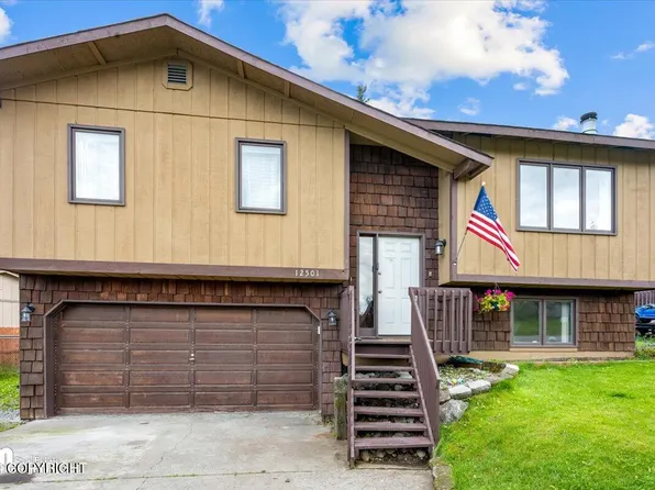 12501 Crested Butte Dr, Eagle River, AK 99577