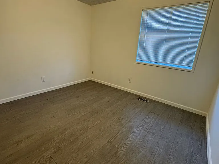 410 Brierwood Ct SE — Photo 11