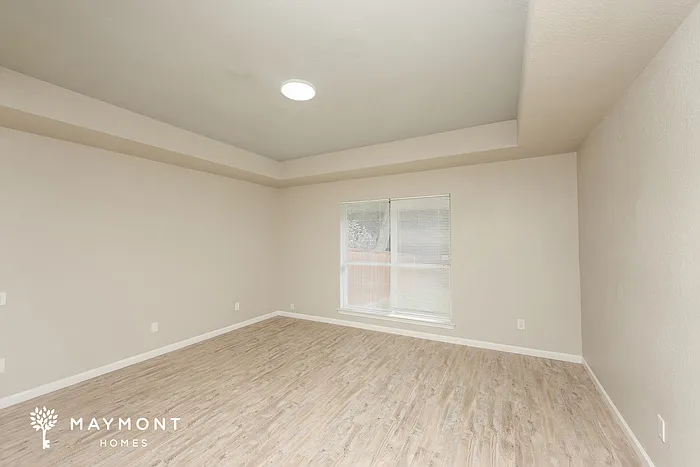 1019 Bluffview Dr — Photo 10