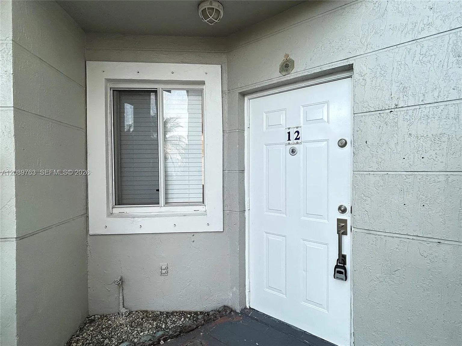 Crystal Colony Condo — Photo 4