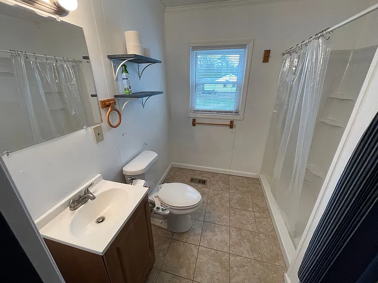 2029 McClung Ave — Photo 11