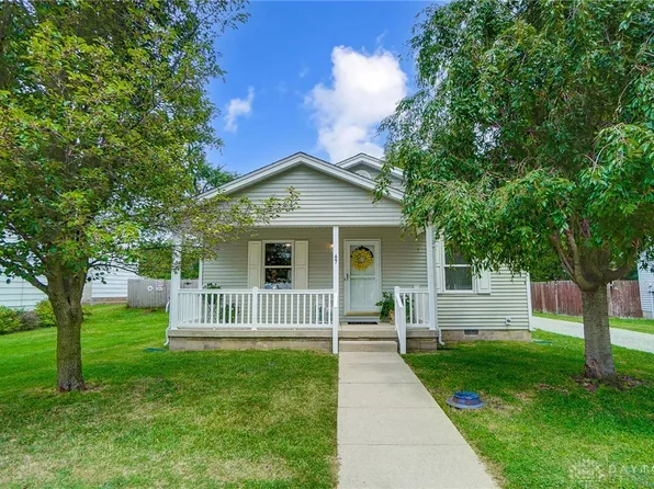 67 Adams St, Jamestown, OH 45335