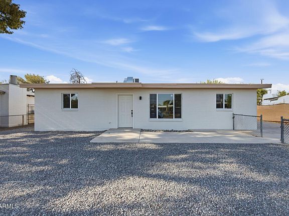 2nd image of 1204 W BROWN Street