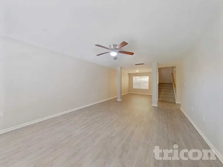 4614 Christenbury Hills Ln — Photo 3