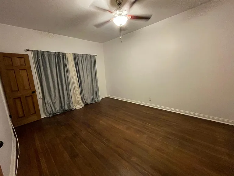 6111 Romaine St #103 — Photo 15