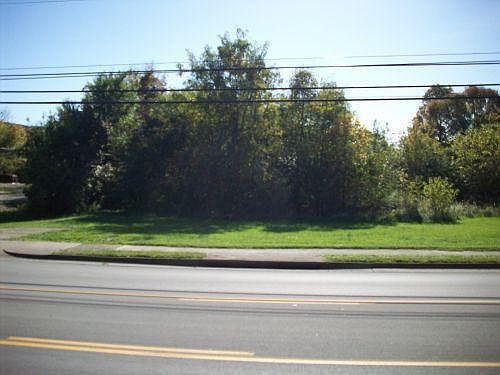 2nd image of 224 W Columbia Ave