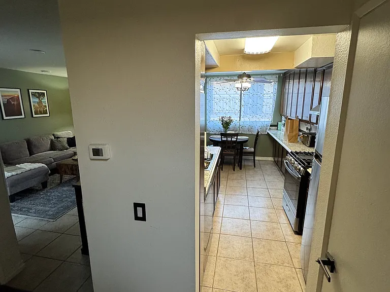 9210 Van Nuys Blvd #9 — Photo 7