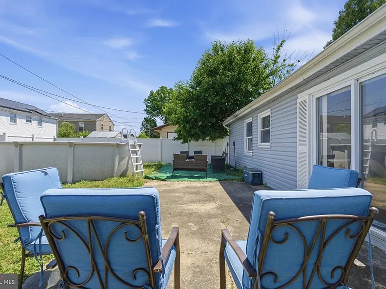 19 Earnshaw Ln — Photo 16
