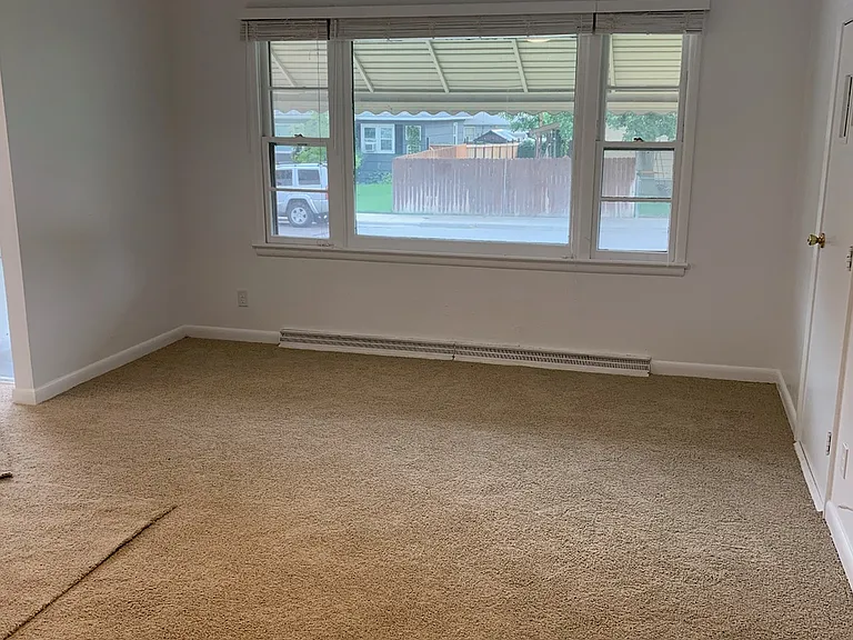 1245 Saint Johns Ave — Photo 2