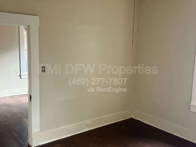 219 S Montreal Ave — Photo 7