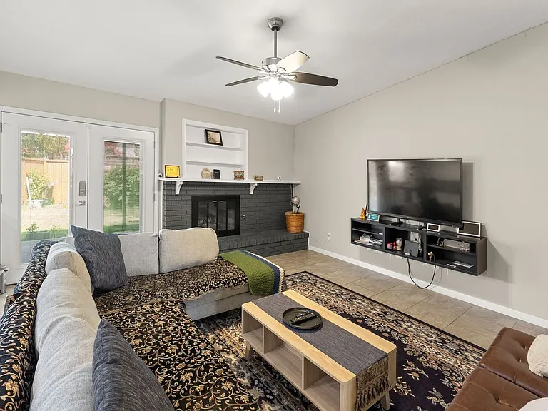 6005 Blair Oaks Dr — Photo 10