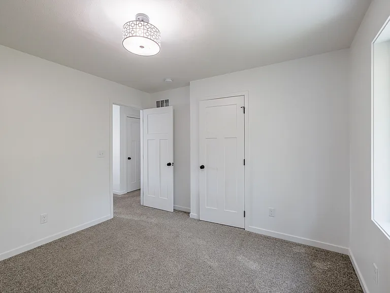 6204 Franciscan Dr — Photo 29