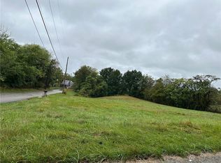 Temple Rd, Monaca, PA 15061