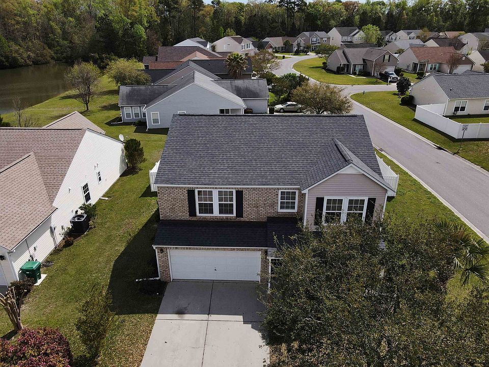 1st image of 221 Palmetto Glen Dr.