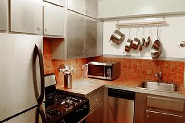 Sold by Corcoran | media 15
