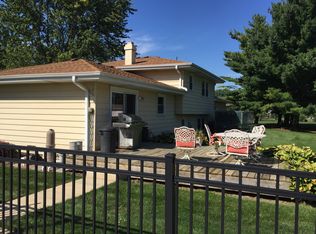 1N199 Stargrass Ln, Elburn, IL 60119