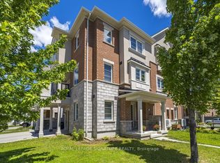 52 Deans Dr, Toronto, ON M1L0J4